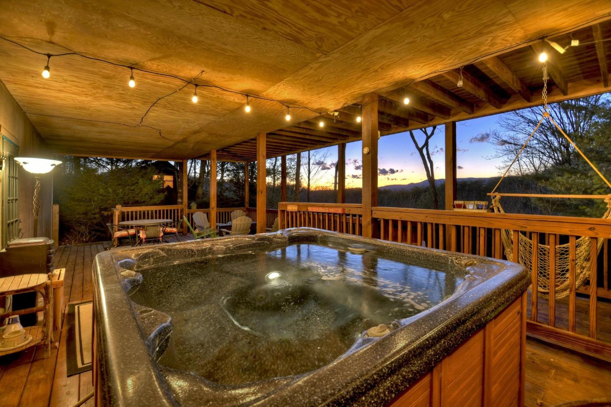 Talking Leaves Hot Tub Firepit And Comfy King Beds Villa Ellijay Kültér fotó